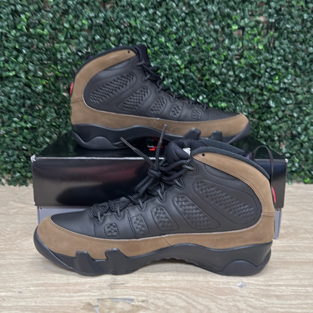 Jordan 9 Retro - M11 - Picture 2 of 10
